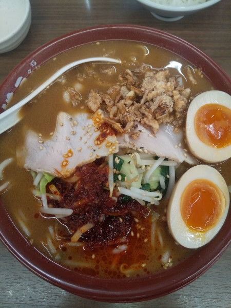 「辛味噌（味玉付き）」@ラーメン 横綱 豊山店の写真