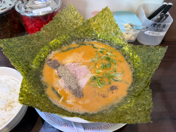 「らーめん（みそ）＋のり」@博多らーめん ひまわりの写真