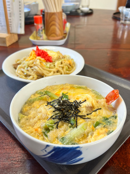 「天とじラーメン」@大衆食堂まつの写真