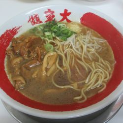 東大ラーメン（並）（750円）