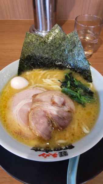 「ラーメン 850円」@町田商店 新百合ヶ丘店の写真