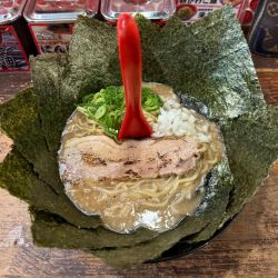 禁断らーめん！海苔トッピング。