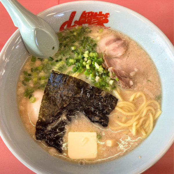 「プレミアム塩とんこつ930円他」@ラーメン山岡家 八千代店の写真