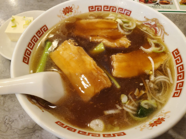 「扣肉湯麺」@盛香園 上大岡店の写真