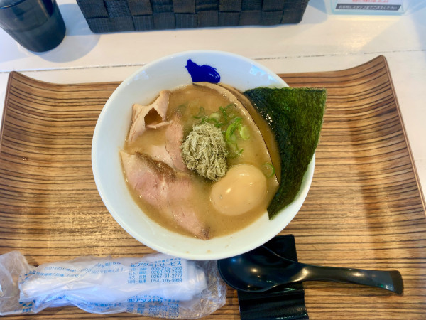 「鶏魚（細麺→中太麺）990円」@麺心 風見鶏の写真