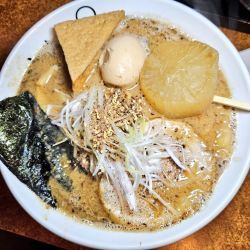 海老かほる濃厚味噌拉麺