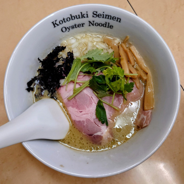 「濃厚牡蠣そば(1100円)」@中華そば よしかわの写真