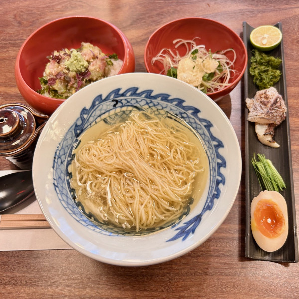 京AFURIらーめんセット（2860円）