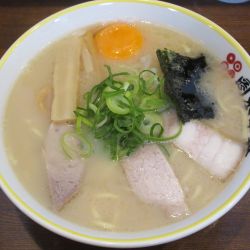 中華そば生卵入り（小）（760円）