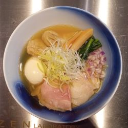 白醤油中華そば 極