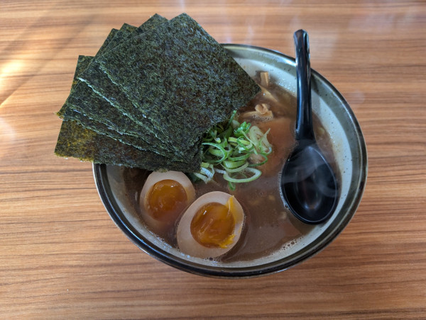 「とく醤油ラーメン」@鶏や 総本店の写真