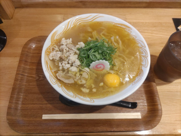 「金の鶏中華」@新旬屋 本店の写真