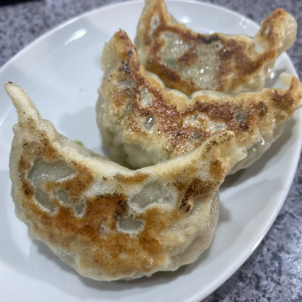 「餃子　350円」@青竹手打ち佐野らーめん いたるの写真