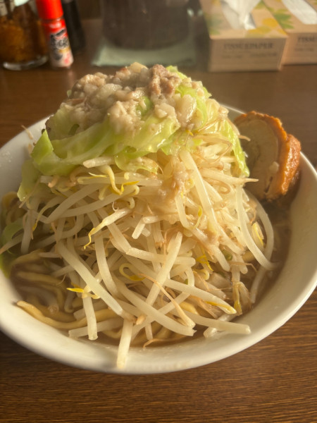 「郎麺 中 ヤサイアブラ」@らーめん 旭郎山の写真