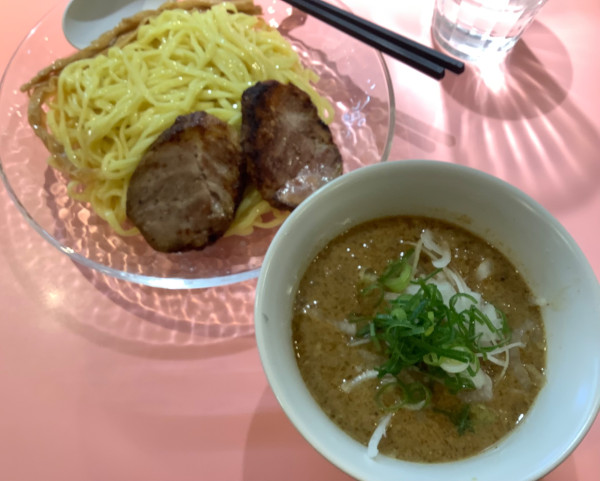 「パンチつけ麺　大盛　＋　チャーシュー」@流星軒の写真