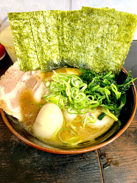 「チャーシュー味玉海苔ラーメン【TP】ライス」@雷家の写真