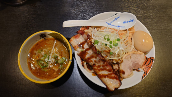「伊勢海老スープの濃厚巌虎つけ麺（1,570円）」@麺屋武蔵 巌虎の写真