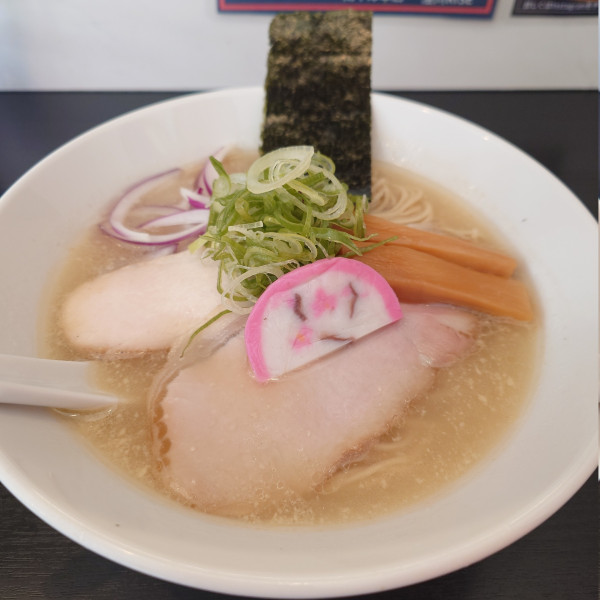 「鯛煮干鶏塩白湯」@麺処まるは RISEの写真