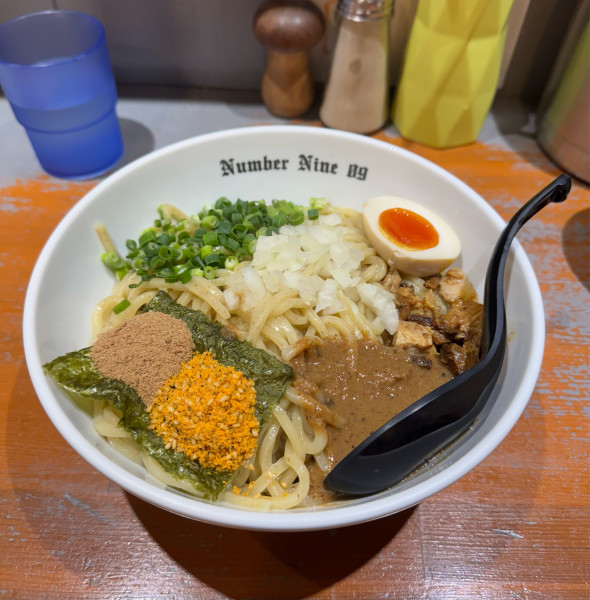 「まぜそば」@麺Dining Number Nine 09の写真