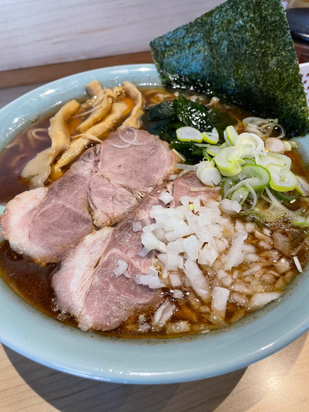 「魚介醤油ラーメン中盛」@らーめん 汐見軒の写真