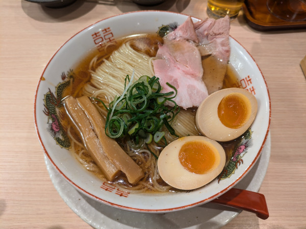 「味玉中華そば」@鯛塩そば 灯花 池袋東武店の写真