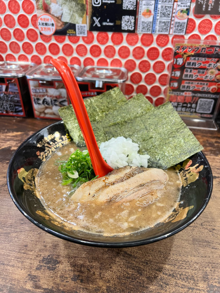 「禁断らーめん」@極濃豚骨 らーめん小僧の写真