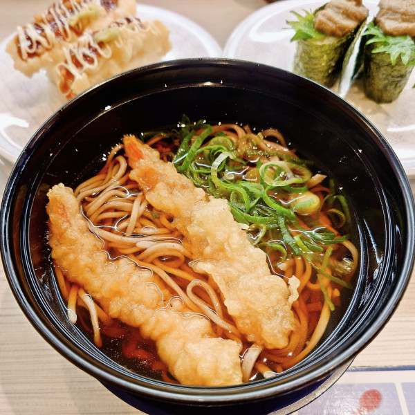 「えびの天ぷらそば」@はま寿司 我孫子若松店の写真