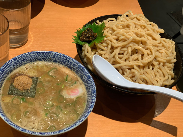 「つけ麺特盛＋生七味」@六厘舎の写真