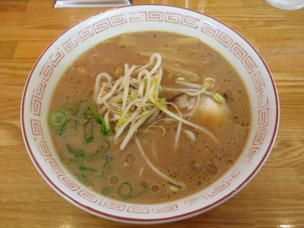 「中華そば(750円)」@西食の写真