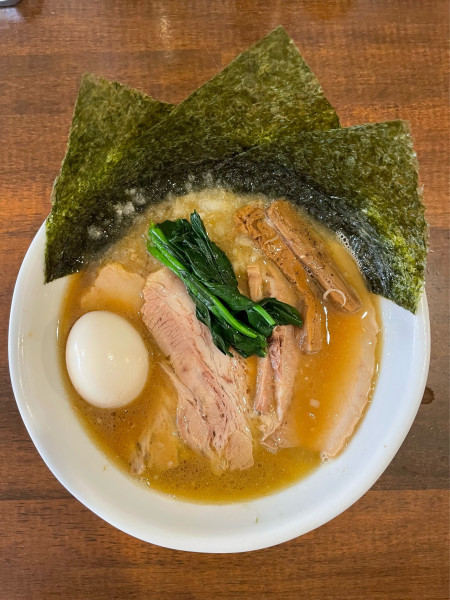 「和なりそば（醤油）特製」@ラーメン 和なりの写真