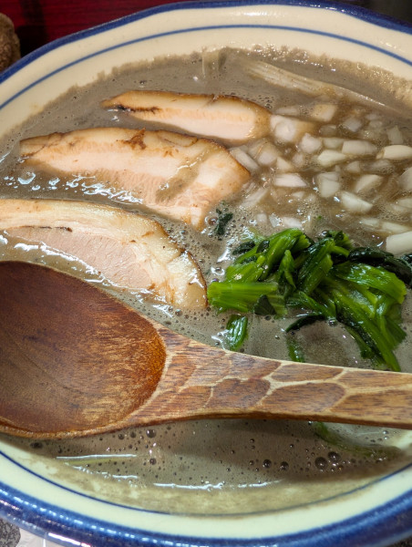 「恋煮干し麺魚三」@烈志笑魚油 麺香房 三くの写真