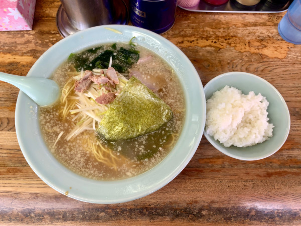 「ネギラーメン800円・小ライス150円」@ラーメンショップ 光町店の写真