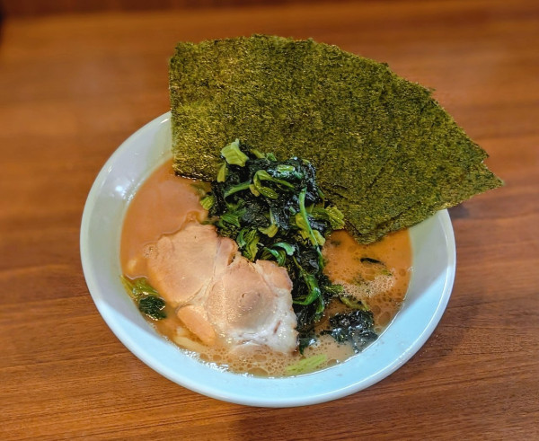 「らーめん」@横浜家系 侍の写真