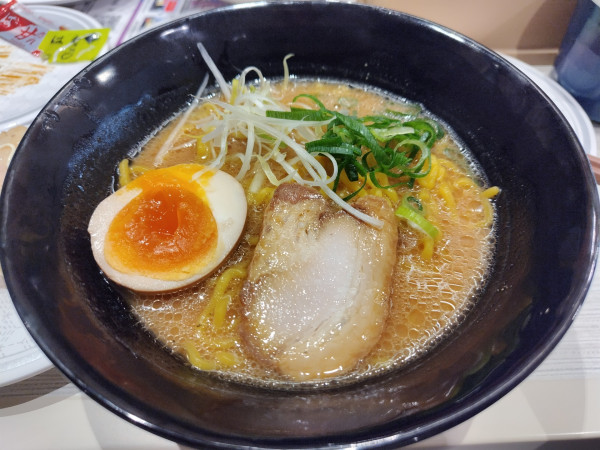 「濃厚北海道味噌ラーメン」@はま寿司 松本なぎさ店の写真
