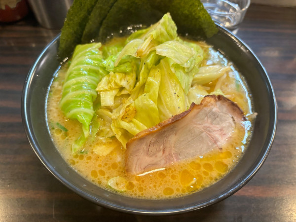 「きゃべつラーメン　かため」@ラーメン道楽 川崎店の写真
