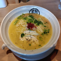 らーめん、肉丼ぶり 吉成鶏白湯 鶏神の画像