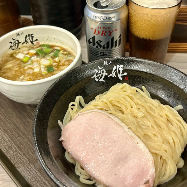 「昆布水つけ麺+缶ビール」@麺や 海姫の写真