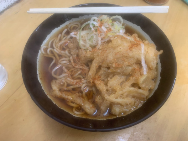 「ゲソ玉葱天そば 440円」@六文そば 人形町店の写真