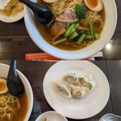 杏花楼ラーメン+水餃子780円