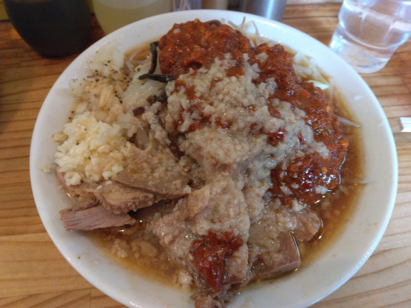 「豚入りオロチョンラーメン750円」@にかいやの写真