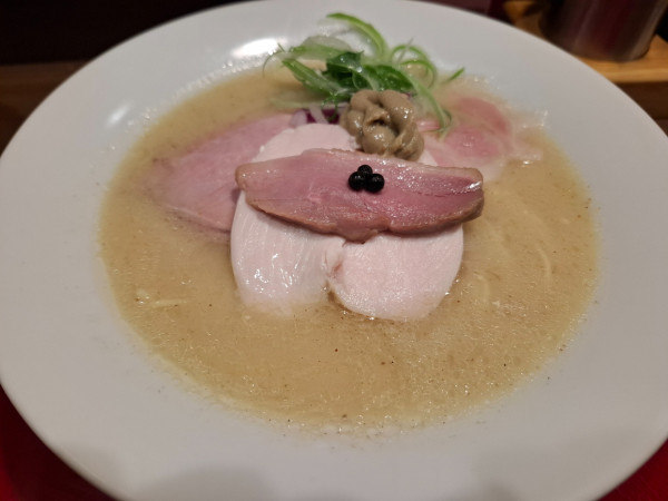 「鴨の九州味噌RaMen蟹味噌添え1200円」@RaMen TOMO TOKYOの写真