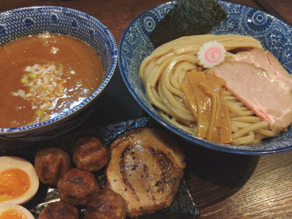 「辛つけ麺（並）￥1100・炙りつくね ￥250」@麺処はなぶさの写真