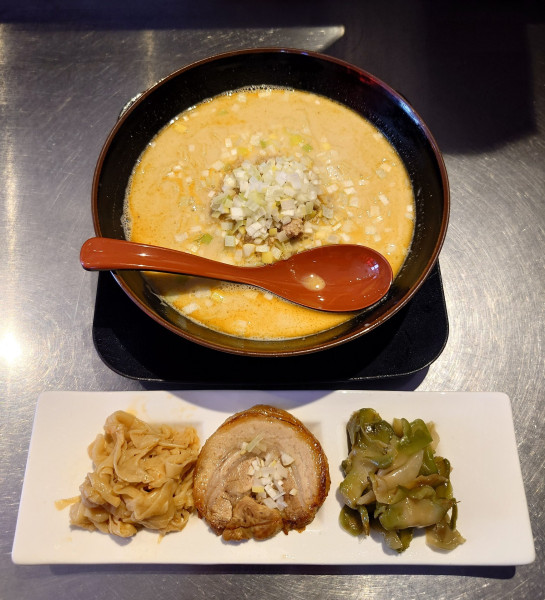 「担担麺+のせもの三点盛り(1300円)」@高崎はた山の写真