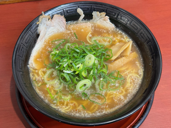 「黒龍(鶏ガラ醤油) 850円」@ラーメン京龍の写真