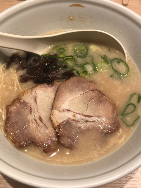 「とんこつラーメン」@TOKYO 豚骨 BASE MADE by 博多一風堂 ecute品川サウス店の写真