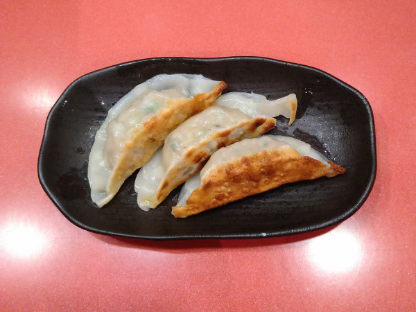 「焼きギョウザ」@新宿 秀山 新宿店の写真