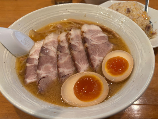 「味玉みそチャーシュー」@さっぽろ 純連 仙台店の写真