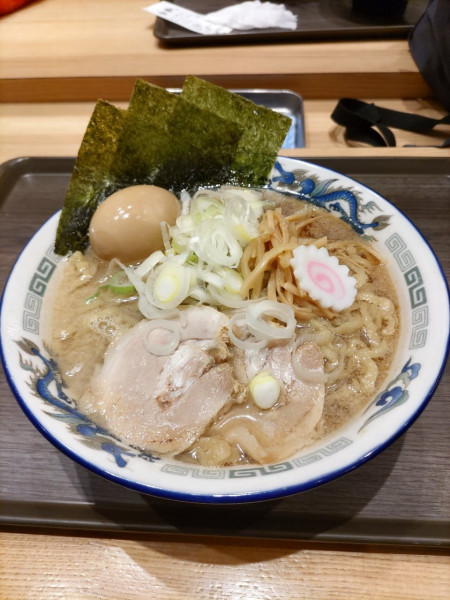 「特製らーめん」@舎鈴 プレナ幕張店の写真