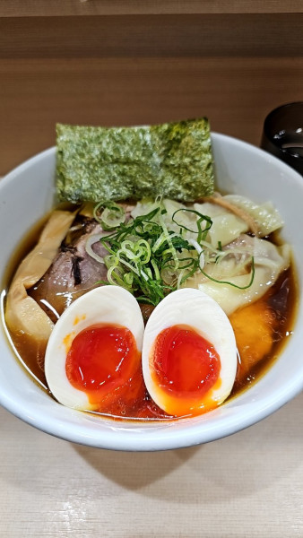 「特製中華そば1,380円 大盛り200円」@手揉み中華そば 中村の写真