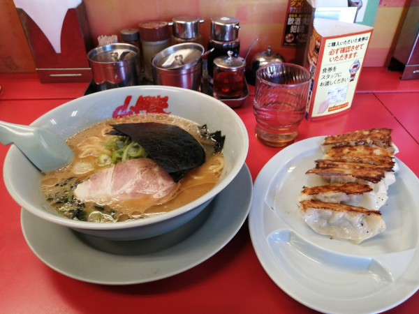 「醤油ラーメン」@山岡家 山梨甲斐店の写真